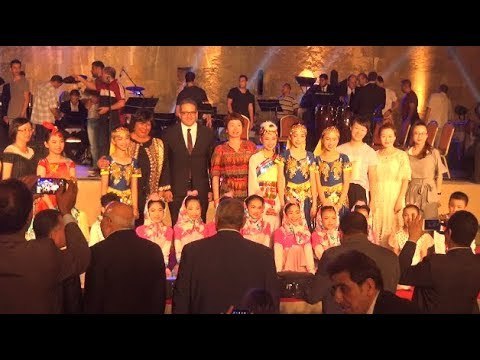 وزيرا الثقافة والآثار يفتتحان مهرجان القلعة للموسيقى والغناء