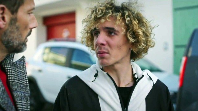 Plus belle la vie : [Indiscrétion] - Kilian fond en larmes dans les bras de Thomas