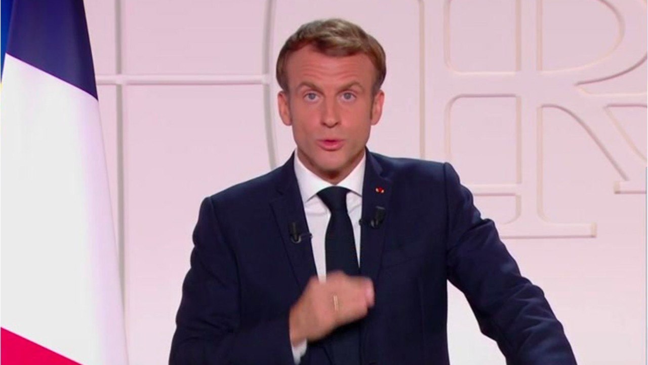 FEMME ACTUELLE - Lapsus sur TF1 : Gilles Bouleau fait une grosse bourde au JT de 20H sur le port du masque…