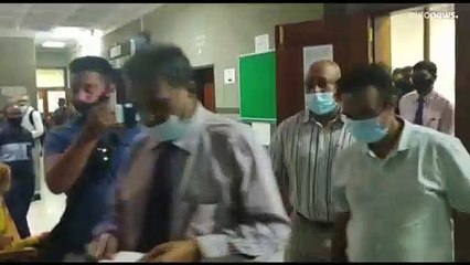 السجن 20 شهرا لقبطان سفينة تسبب جنوحها بتلوث نفطي في موريشيوس