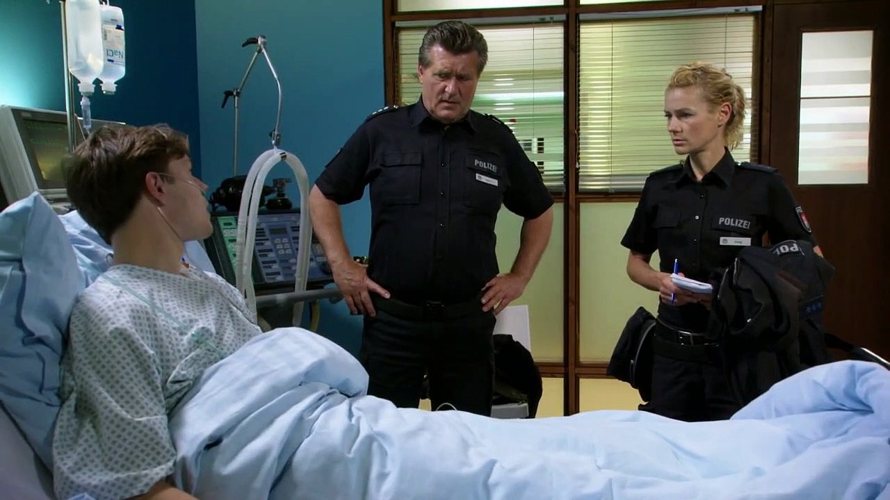 Notruf Hafenkante (281) Staffel 12 Folge 06 - Notwehr