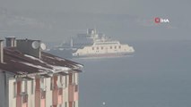 Türkiye'nin en büyük feribotunun Van Gölü'ndeki sisli yolculuğu