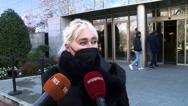 Geraldine Larrosa, rota de dolor en la capilla ardiente de su gran amor, Carlos Marín