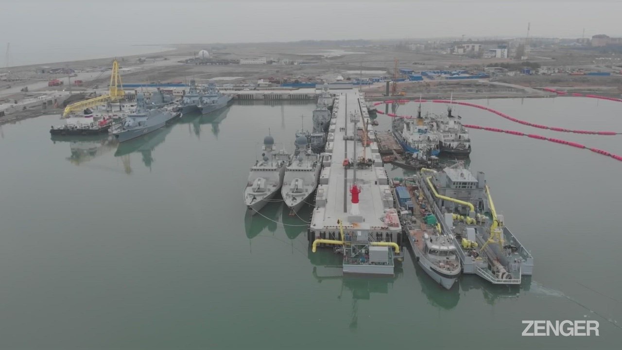 Over 20 Ships Of Russian Caspian Flotilla Arrive In Kaspiysk.mp4