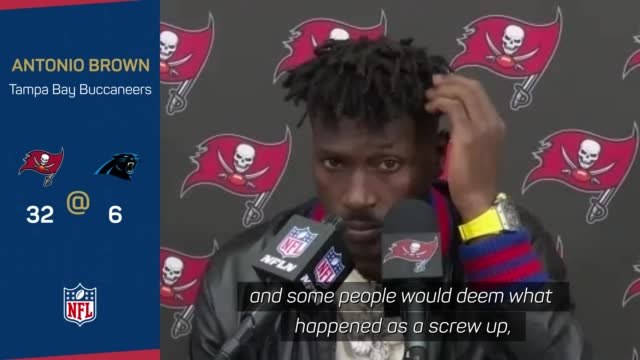 Buccaneers receiver Brown refuses to answer questions about Covid ban