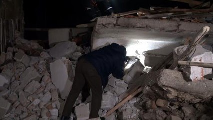 Kırıkkale'de 2 katlı metruk bina çöktü