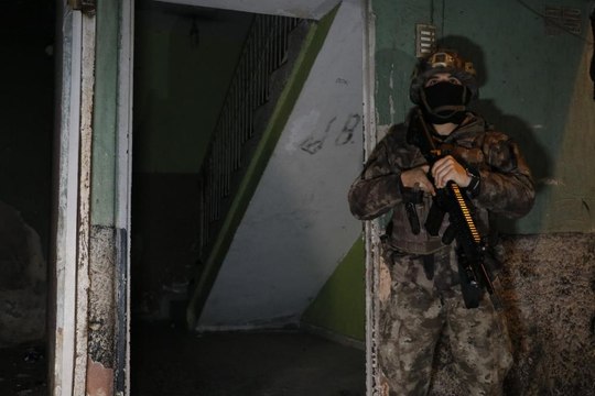 Adana'da yılbaşı öncesi torbacı operasyonu