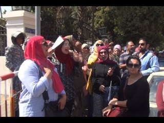 وقفة لأولياء أمور أمام وزارة التربية والتعليم احتجاجا على إلغاء المستوى الرفيع