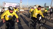 مبتورو أطراف يشاركون في سباق دراجات هوائية في غزة