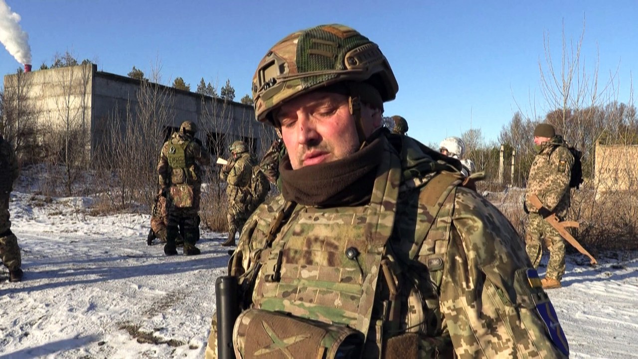 Aumenta la tensión en la frontera entre Ucrania y Rusia a la espera del inicio de las conversaciones