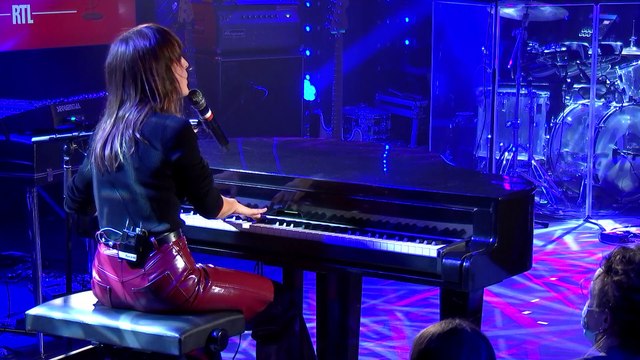 Juliette Armanet interprète Imaginer l'amour dans Le Grand Studio RTL