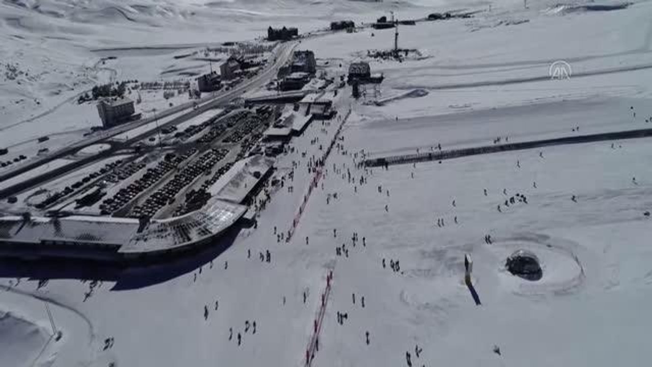 İç Anadolu'nun zirvesi Erciyes, yılbaşına dolu dolu girecek