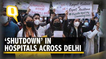 Ground Report | Sloganeering, Protests at Safdarjung Hospital After Police Crackdown on Doctors' Protest