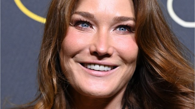 FEMME ACTUELLE - Carla Bruni explique comment elle gère les disputes avec son mari Nicolas Sarkozy