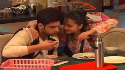 Bigg Boss 15: Tejasswi Prakash ने Karan Kundra से किया Gift की demand बोला ये | FilmiBeat