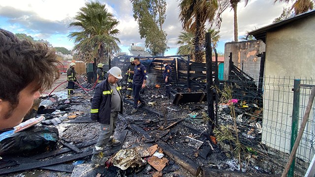 Su sporları merkezi alev alev yandı