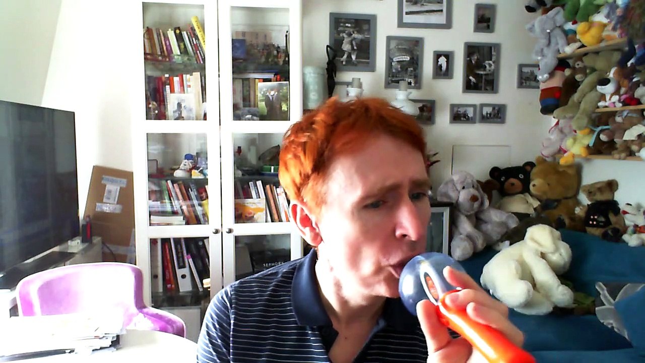 Wiwi égratigne "keep it comin' love"