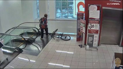 مقتل طفلة كانت تستعد لحفلة عيد ميلادها الخامس عشر برصاصة شرطي طائشة