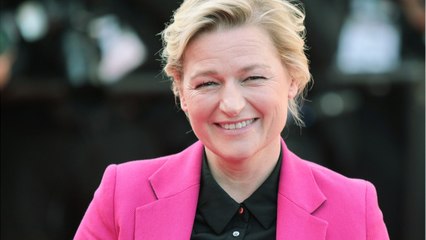FEMME ACTUELLE - Anne-Elisabeth Lemoine charismatique : son surnom dans "C à Vous" dévoilé