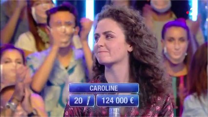 FEMME ACTUELLE - Caroline ("N'oubliez pas les paroles") : ce drôle de rituel qu'elle réalise avant l'émission