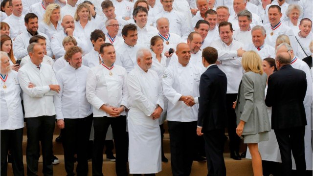FEMME ACTUELLE - Emmanuel Macron : le cuisinier martiniquais Marcel Ravin refoulé à son Dîner des chefs évoque une humiliation