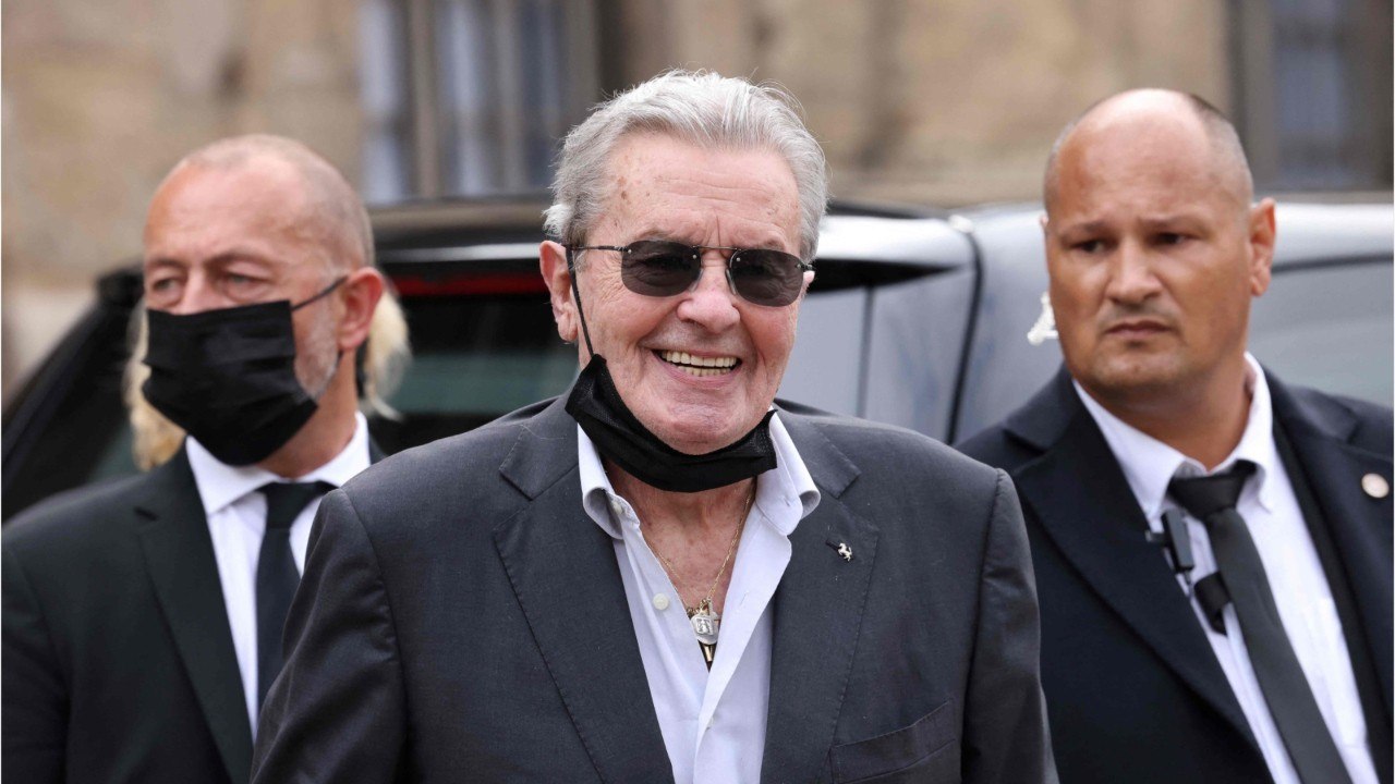 FEMME ACTUELLE - Alain Delon : son tendre message pour l'anniversaire de Romy Schneider