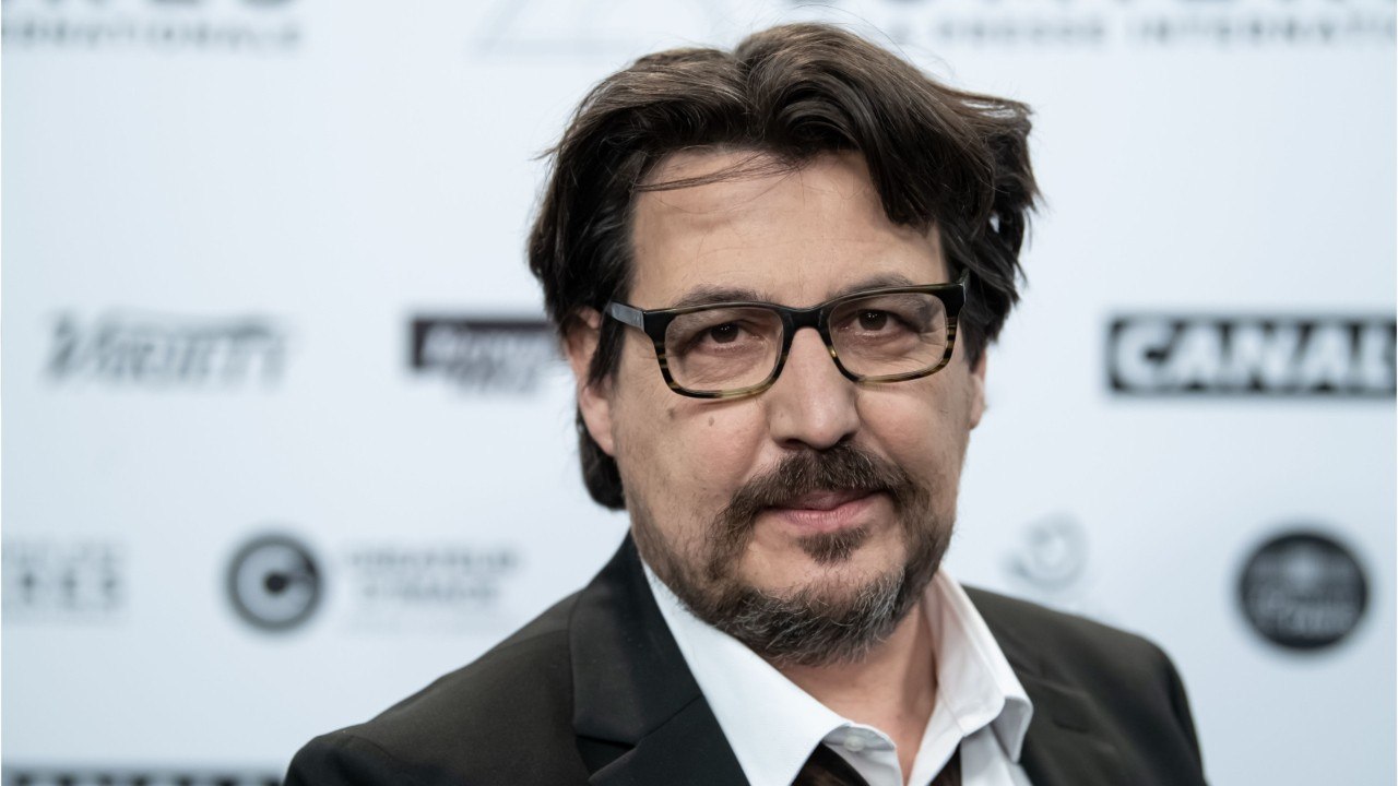 FEMME ACTUELLE - Gilets Jaunes : qui est David Dufresne, le réalisateur du documentaire "Un pays qui se tient sage" ?