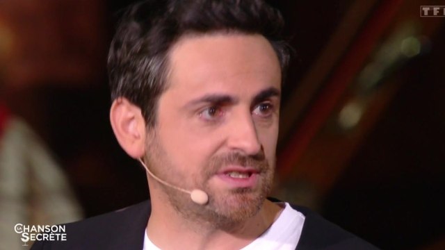FEMME ACTUELLE - Camille Combal en pleurs : l'animateur craque en direct en évoquant sa maman