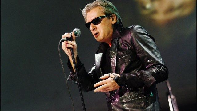 FEMME ACTUELLE - Alain Bashung : les révélations de ses proches sur sa tentative de suicide en 1982