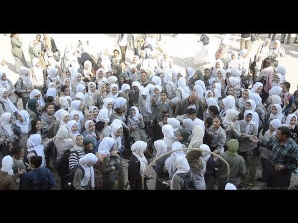 استجابة لـ الوطن.. ندى تعود لمدرستها بعد تبرع فاعل خير بكرسي متحرك