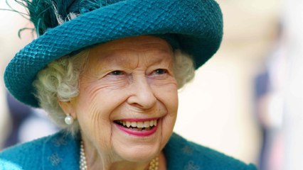 FEMME ACTUELLE - Elizabeth II : ce portrait inédit de la reine jeune dévoilée par le Prince Charles