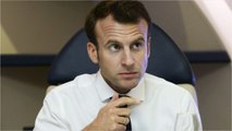 FEMME ACTUELLE - Emmanuel Macron : ses vacances au Fort Brégançon ont failli être gâchées par les manifestants