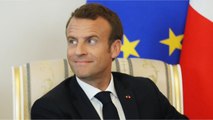 FEMME ACTUELLE - Emmanuel Macron : quelle est la marque du t-shirt noir dont tout le monde parle ? La réponse de l’Elysée