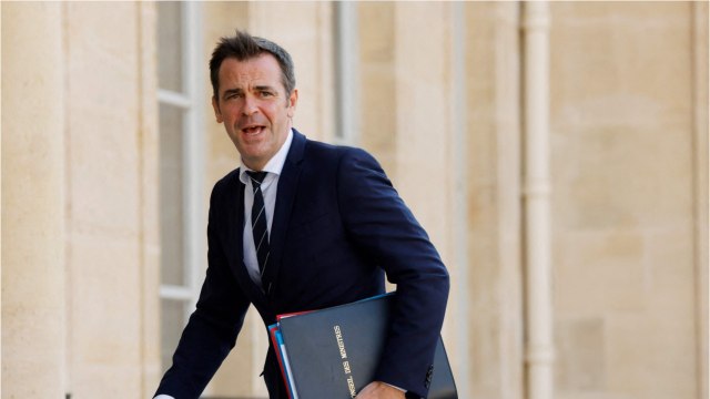 FEMME ACTUELLE - “Nous n’avons jamais connu cela” : les propos inquiétants d’Olivier Véran face à la 4e vague de Covid-19