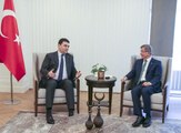 DP Genel Başkanı Uysal, Gelecek Partisi Genel Başkanı Davutoğlu'nu ziyaret etti