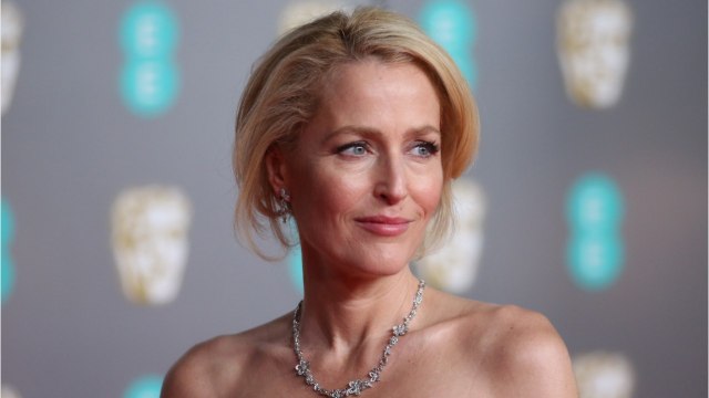 FEMME ACTUELLE - Gillian Anderson ( Sex Education ) : cette décision féministe qu'elle revendique, applaudie par les internautes