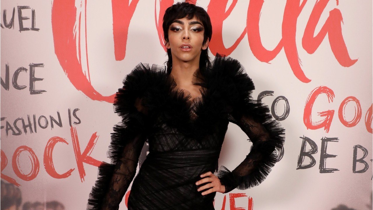 FEMME ACTUELLE - Bilal Hassani : rare cliché avec son compagnon au mariage de Nabilla et Thomas Vergara
