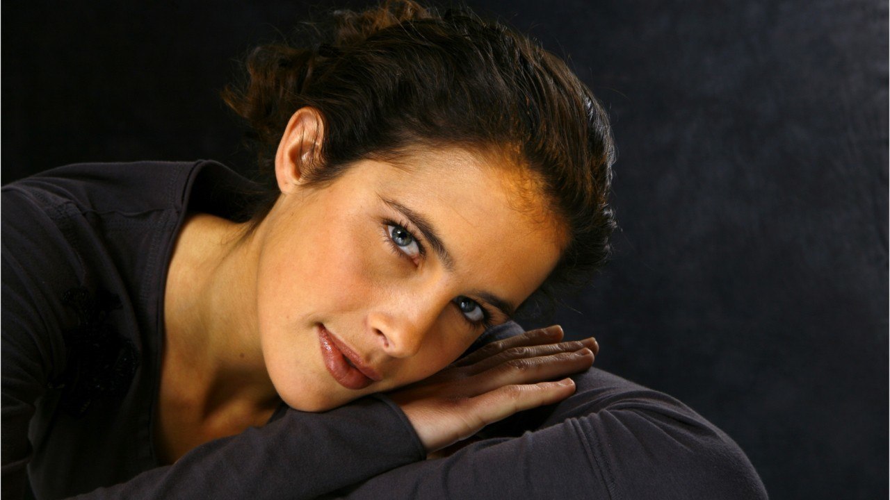 FEMME ACTUELLE - Clémence Castel (“Koh-Lanta”) en couple avec une femme : elle fait son coming-out avec un touchant message