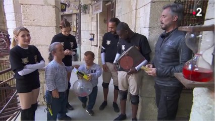 FEMME ACTUELLE - Passe-muraille parle pour la première fois dans "Fort Boyard" : les internautes sous le choc