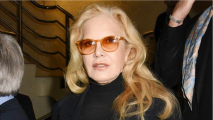 FEMME ACTUELLE - Sylvie Vartan : ses confidences sur ses angoisses improbables