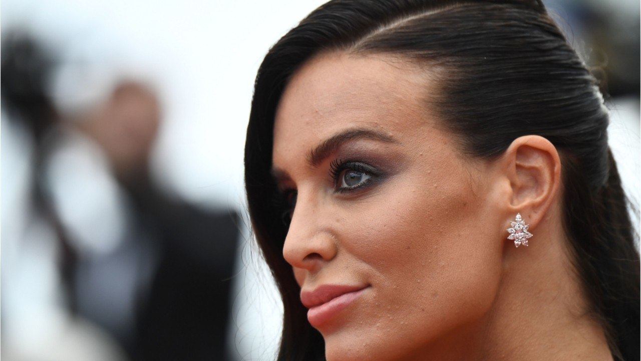 FEMME ACTUELLE - Jade Lagardère jugée coupable de corruption : le mannequin est condamnée à 15 000 euros d'amende