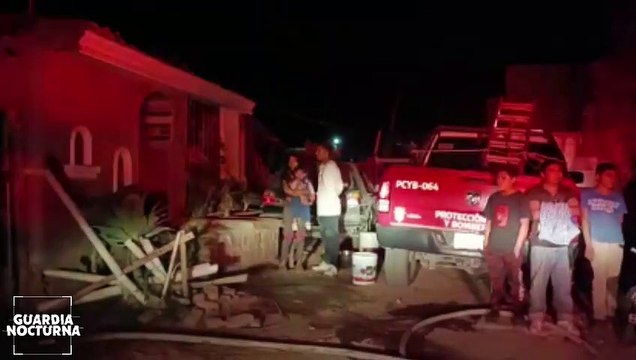 Un impresionante incendio consumió una finca de la colonia Lomas del Tizate en Zapopan