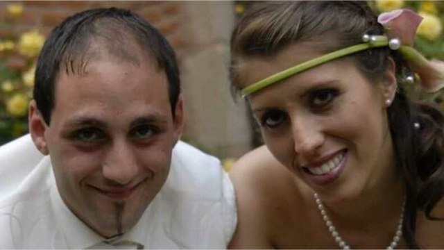 FEMME ACTUELLE - Perquisition chez Cédric Jubillar : une clé USB contenant des milliers de photos et captures d'écran saisie