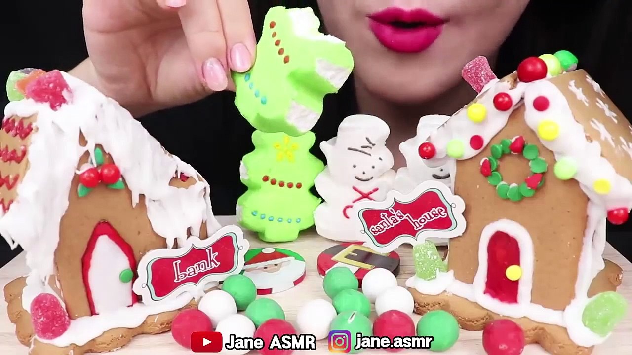 ASMR GINGERBREAD HOUSE, MARSHMALLOW, CHOCOLATE BALLS