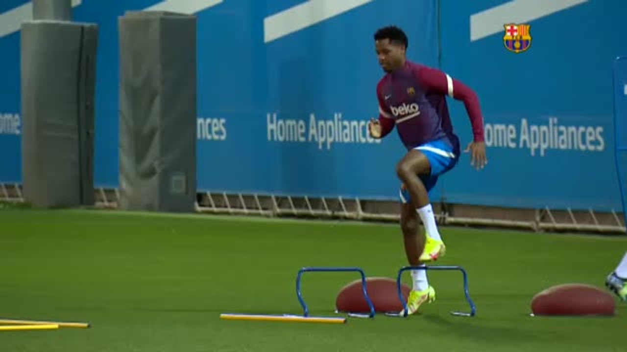 Pedri se recupera de su lesión y se reincorpora a los entrenamientos