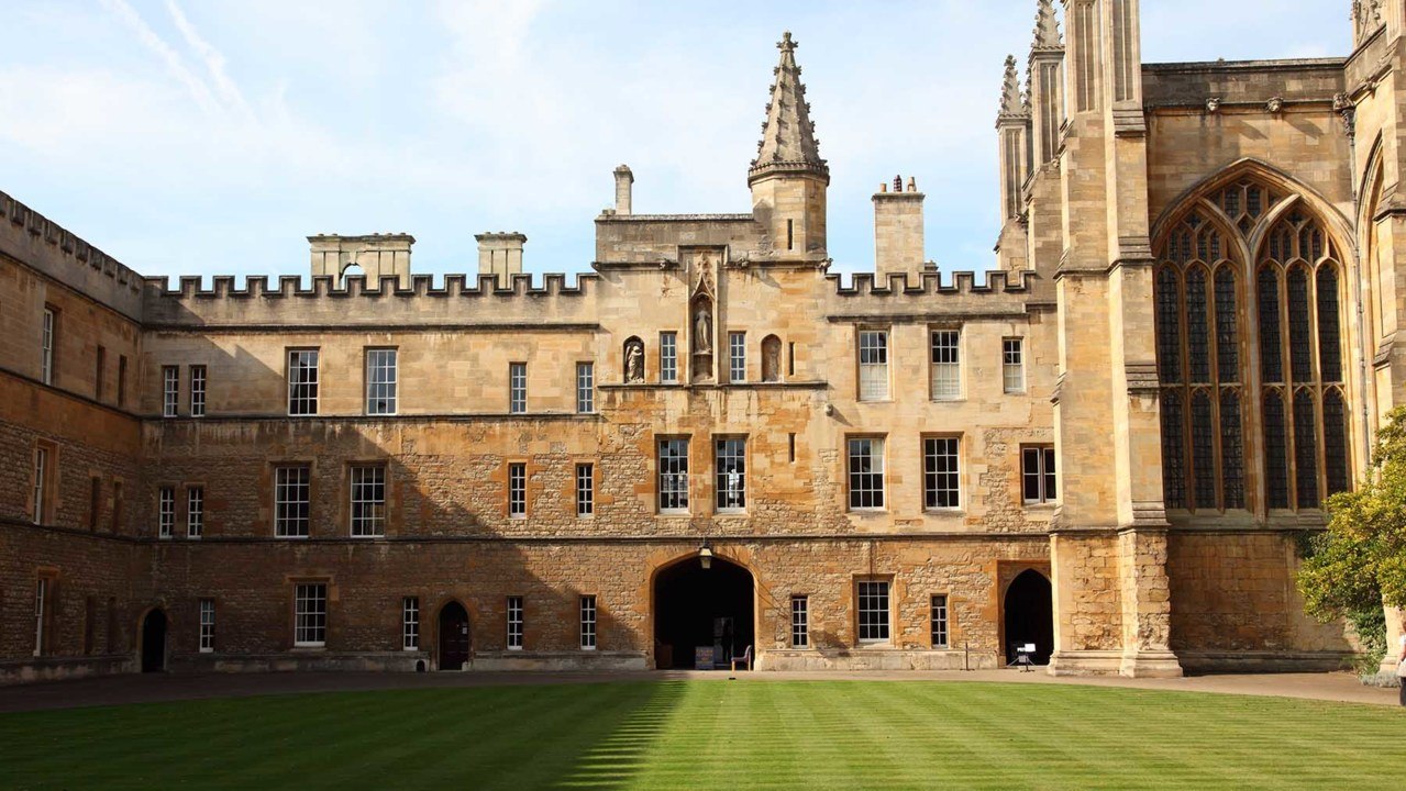 6 Must-Visit 'Harry Potter' Filming Locations i...