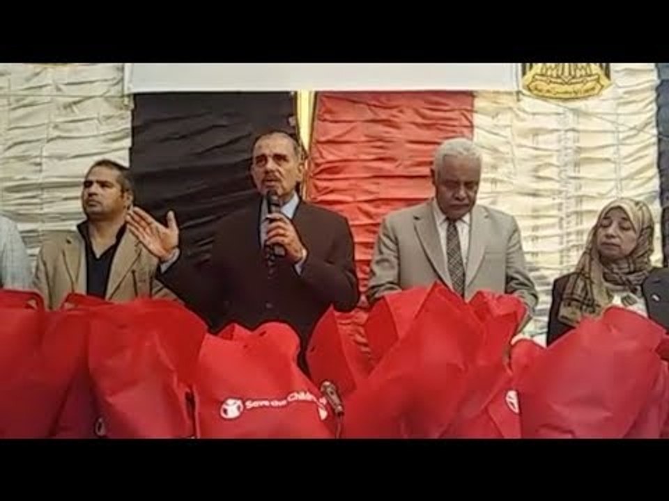 توزيع 750 حقيبة مدرسية وألف زي رياضي على أطفال عزبة سعيد بأسيوط
