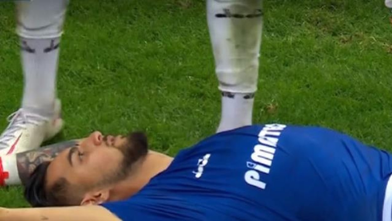 Her şeyi anlatan fotoğraf! Herkes Galatasaray'ı durduran kaleciyi konuşuyor, geçen yıl da aynısını yapmış