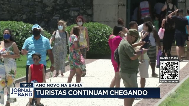 A chuva na Bahia não espantou os turistas. Em Salvador, oito em cada dez quartos de hotel estão reservados para o Ano Novo.