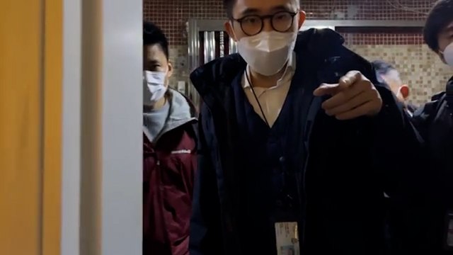 Hong Kong national security police show up at home of Stand News deputy director with search warrant